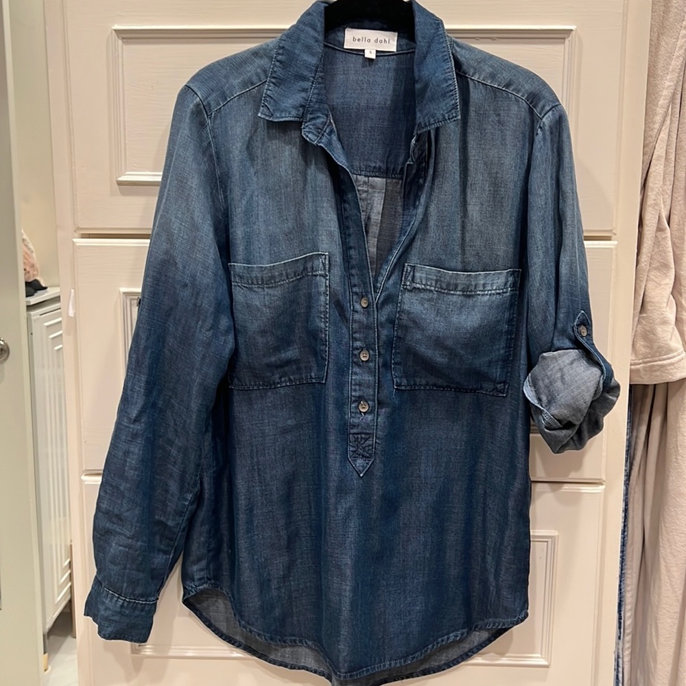 Bella Dahl S denim shirt